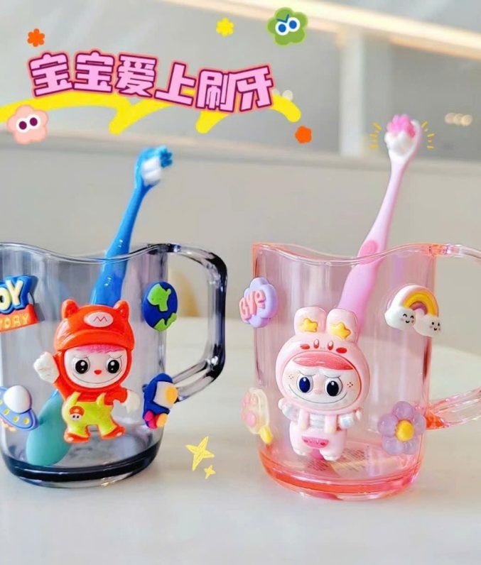 Bộ Cốc Bàn Chải Đánh Răng Trẻ Em Hình 3D Dễ Thương Cho Bé 3-10 Tuổi - Cốc Súc Miệng Kèm Bàn Chải Lông Mềm